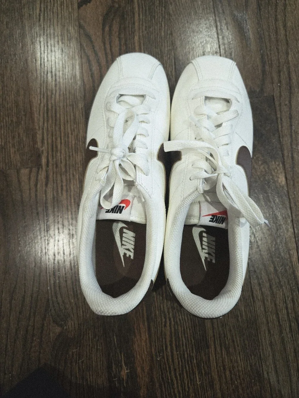 Nike Women’sCortez Sneakers in Cream and Brown Size 9